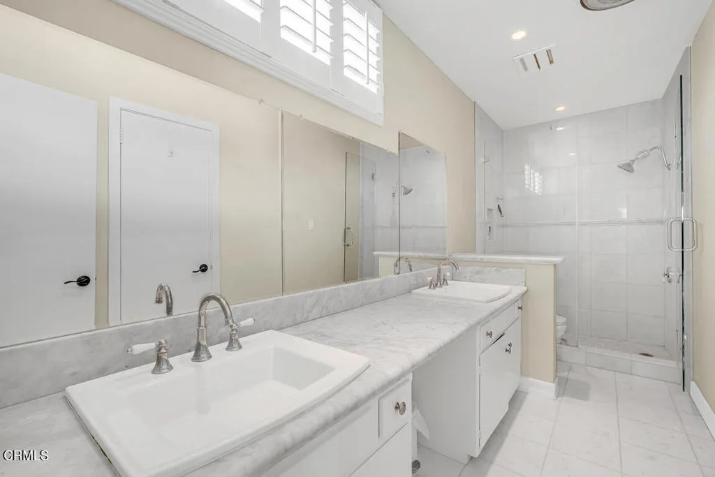 625 S Orange Grove Boulevard 3, Pasadena, California 91105 home-pic-36